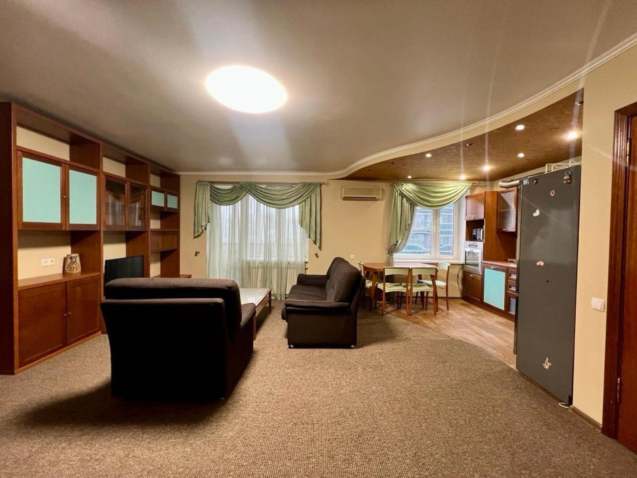 Apartment In The Center Of Kijów Zewnętrze zdjęcie