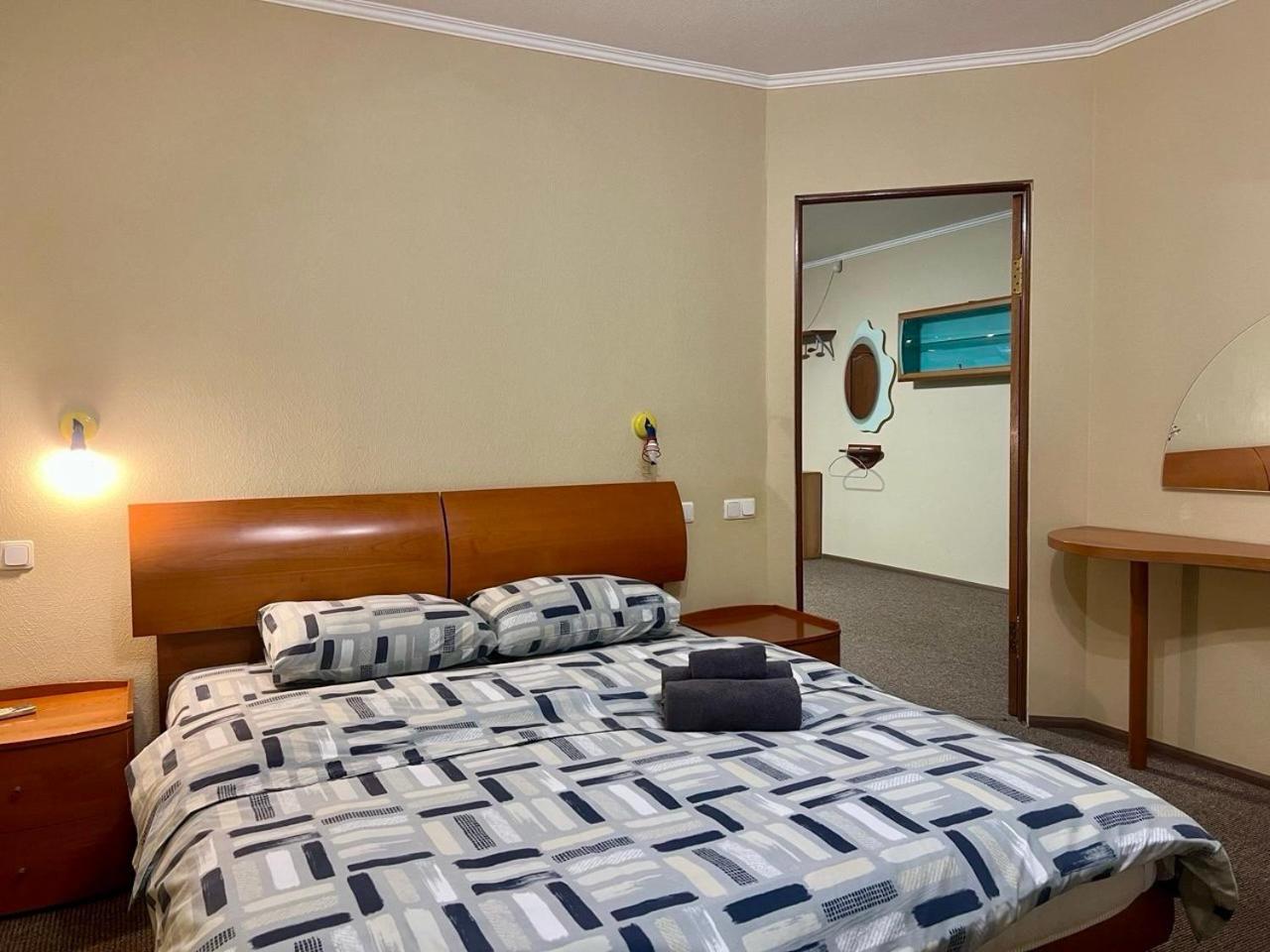 Apartment In The Center Of Kijów Zewnętrze zdjęcie