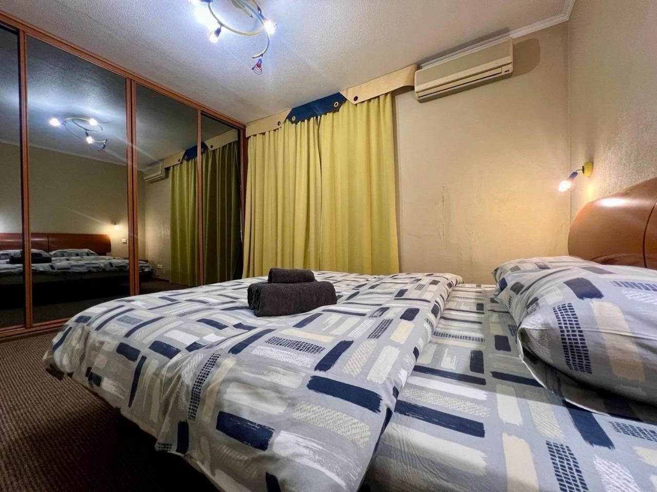 Apartment In The Center Of Kijów Zewnętrze zdjęcie