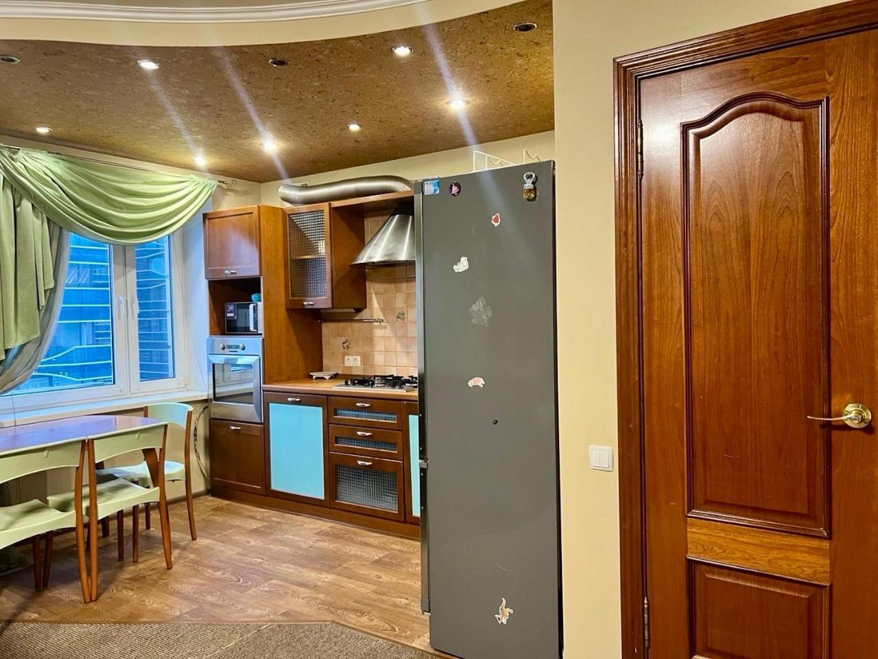 Apartment In The Center Of Kijów Zewnętrze zdjęcie
